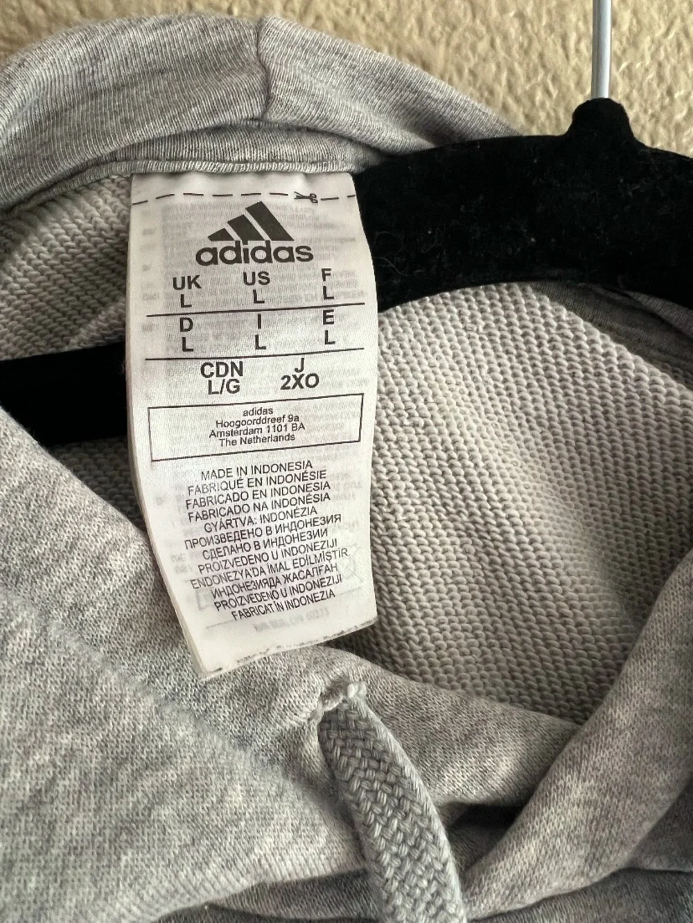 adidas Men’s Gray Logo Hoodie size‎ large